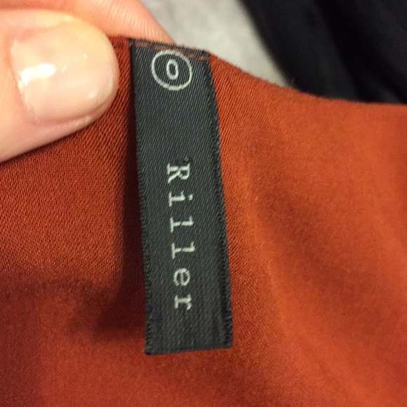 oversized, super cute, rust/orange top, - Picture 8 of 8